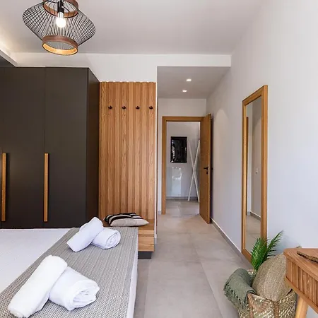 Lagoon Seabreeze Villa, Sumptuous Retreat, By Thinkvilla * Πάνορμος
