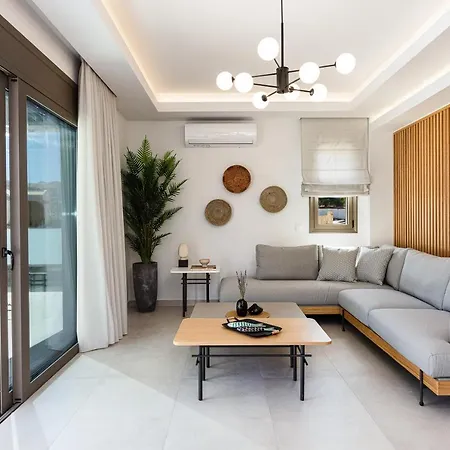 Lagoon Seabreeze Villa, Sumptuous Retreat, By Thinkvilla Βίλα