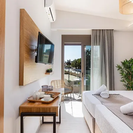 Lagoon Seabreeze Villa, Sumptuous Retreat, By Thinkvilla Βίλα